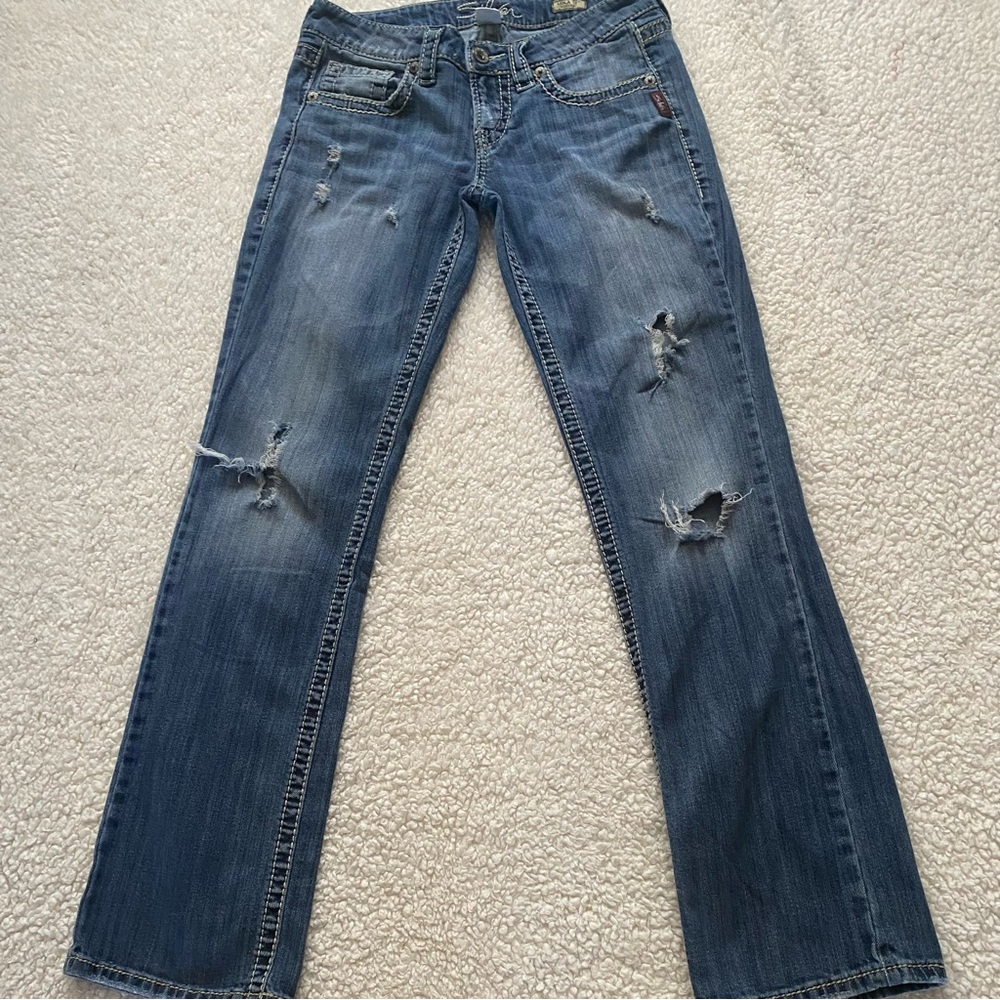 Silver Jeans Lola 17” Straight Distressed Bootcut